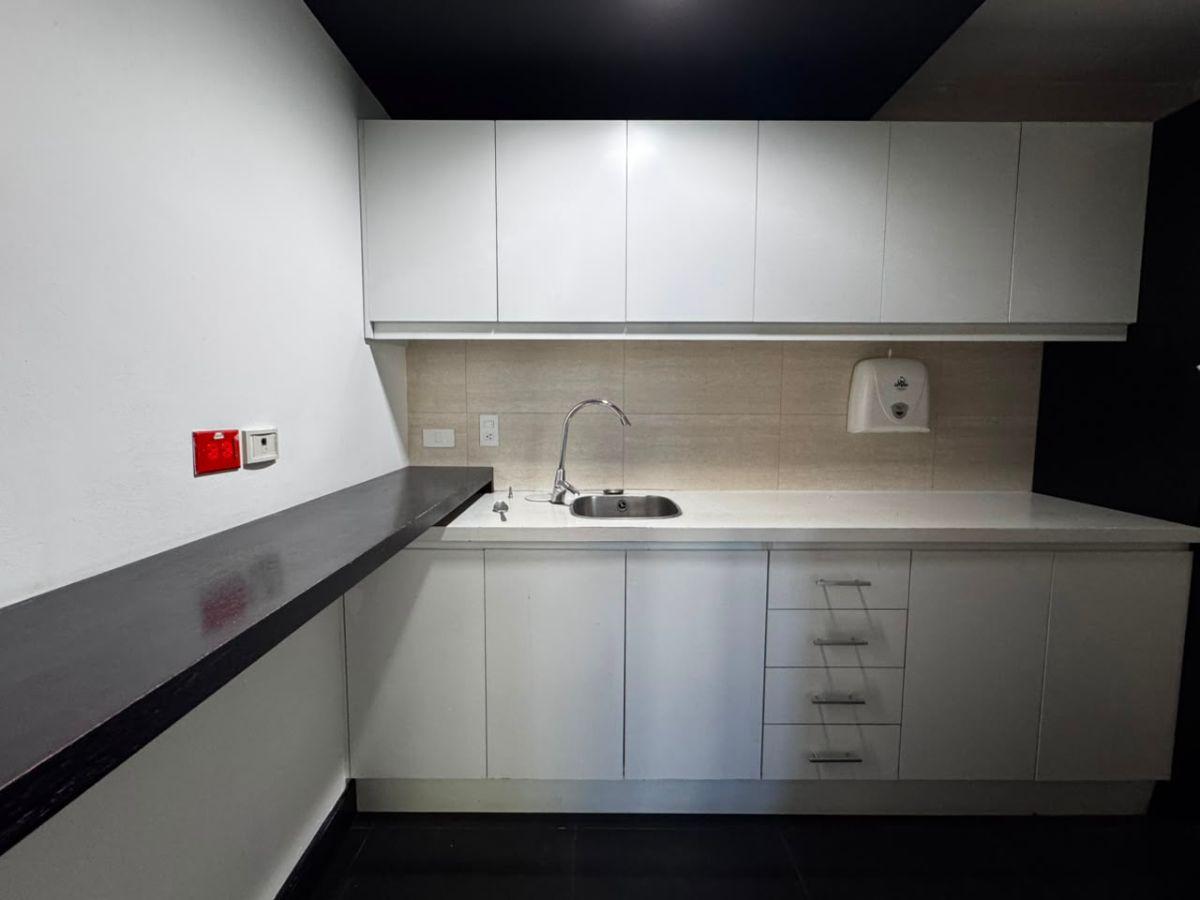 En Venta Oficina 170 m² Av La Coruña — imagen 4
