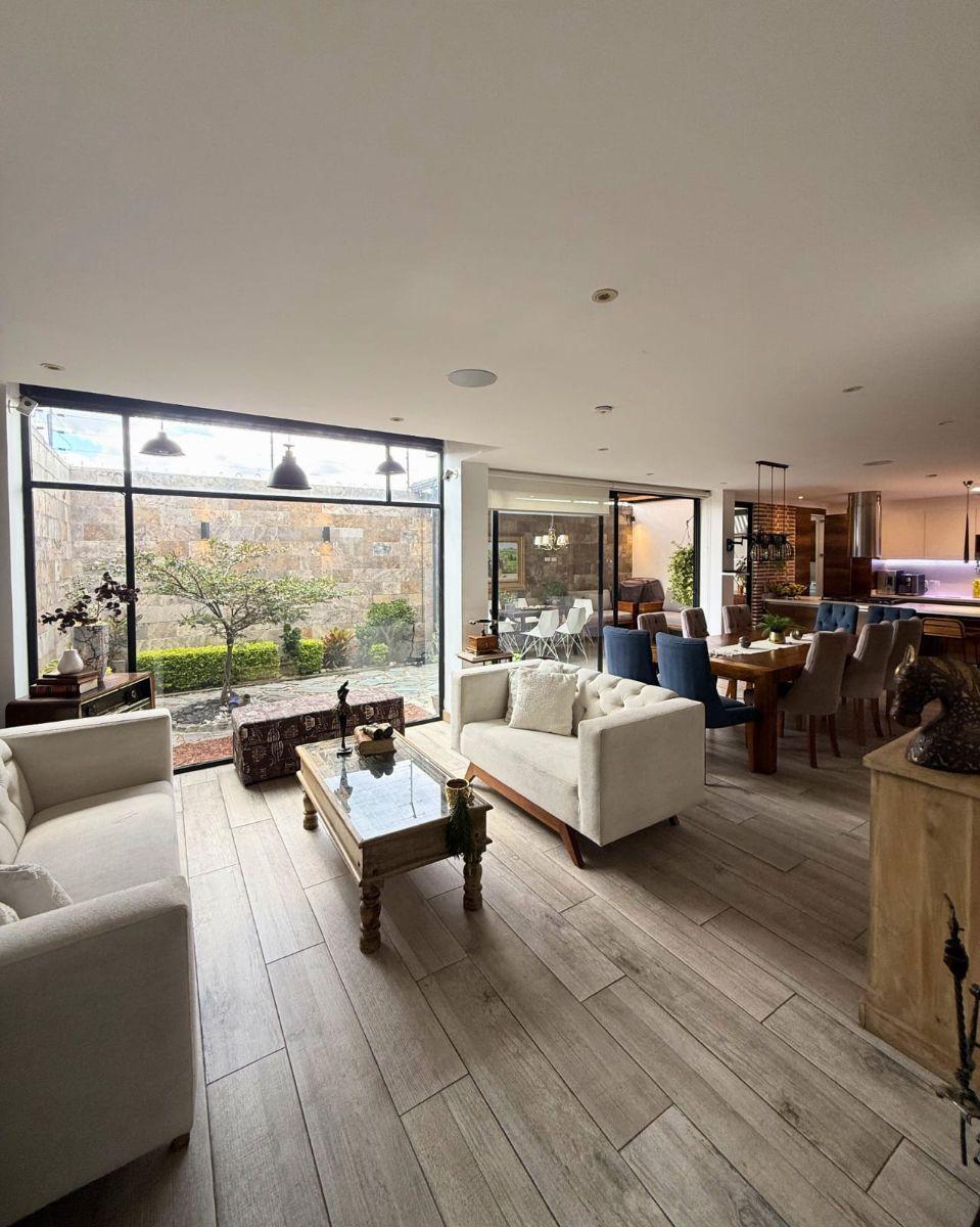 Casa Inteligente de Lujo en Venta | Tumbaco | Chaquiñán | Conjunto Paseo del Chaquiñán — imagen 9