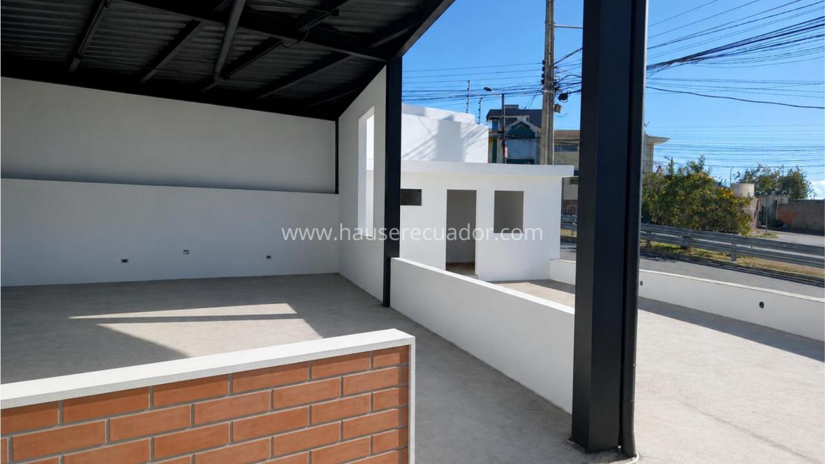Locales en Venta Dentro Una Plaza, Flexibilidad Para Diferentes Giros Comerciales — imagen 2