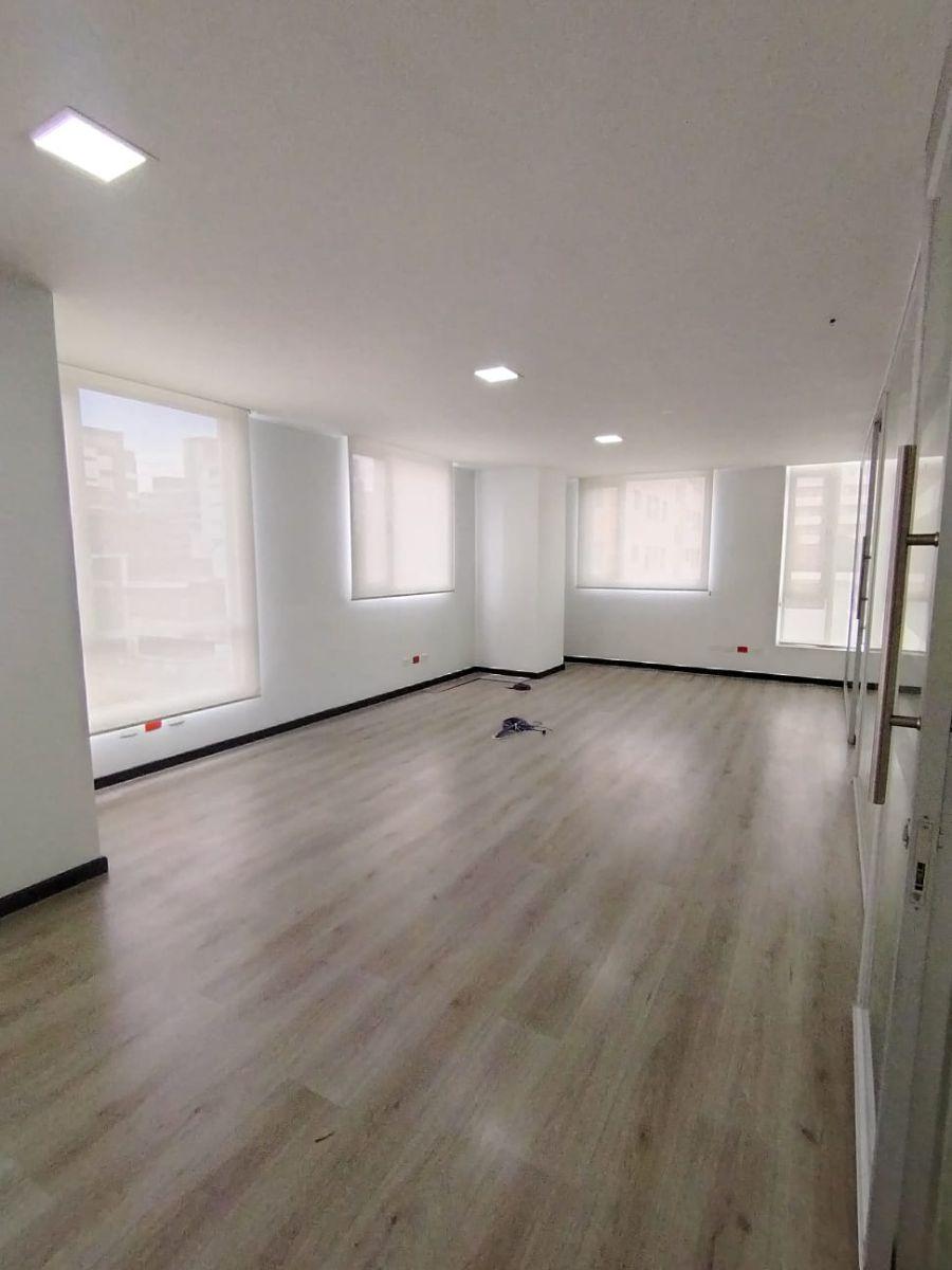 Oficina Comercial de 86 m² en Venta, Centro Norte — imagen 9
