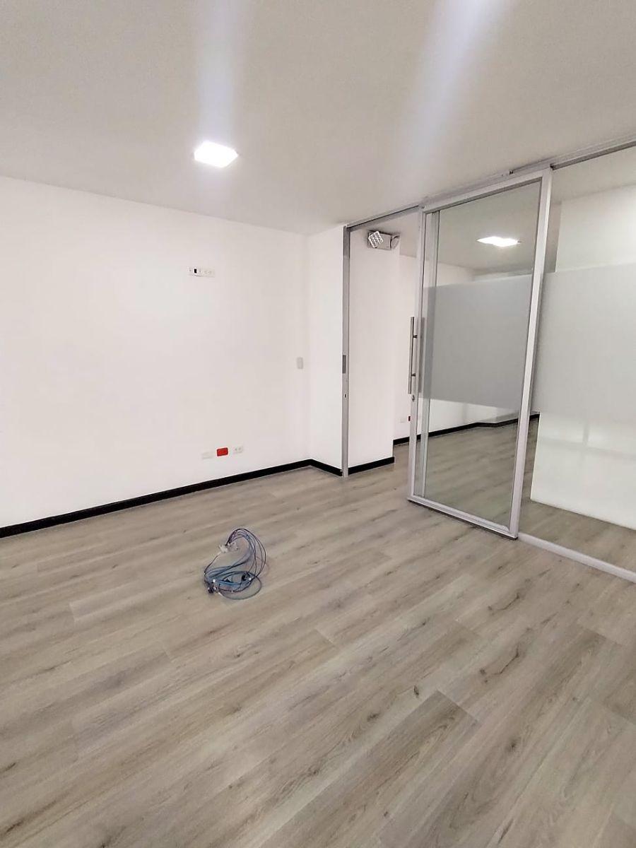 Oficina Comercial de 86 m² en Venta, Centro Norte — imagen 7