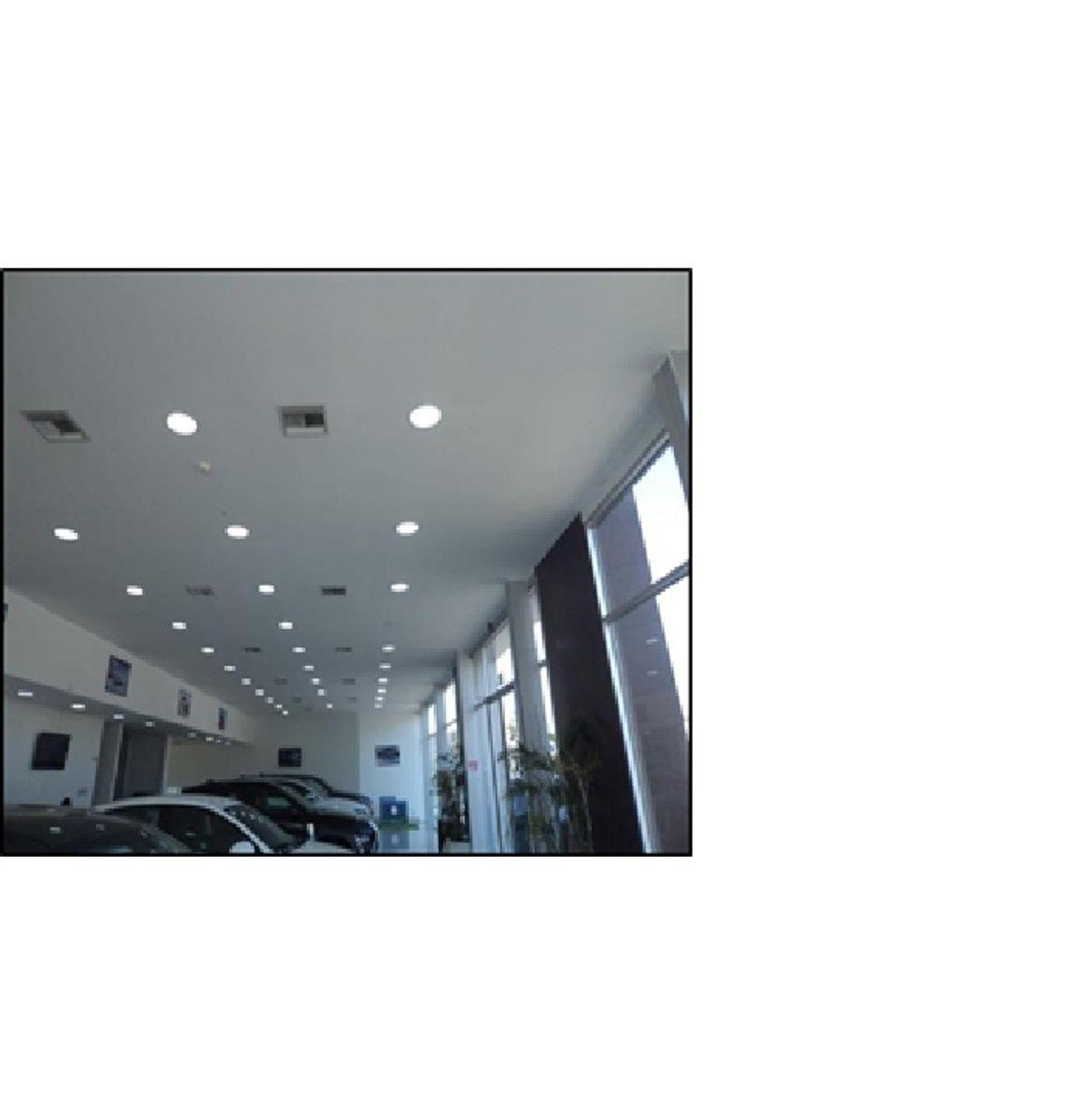 Manta (Local Comercial) Concesionario Automotriz, Manabí — imagen 4