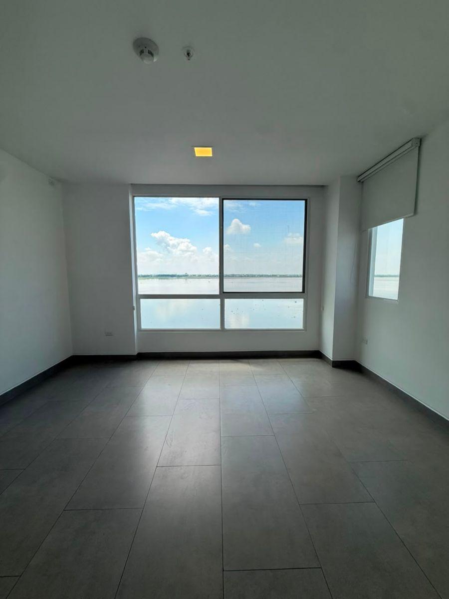 Mocoli Urb. Dubai Departamento Vista Al Río en Venta. Guayas — imagen 4