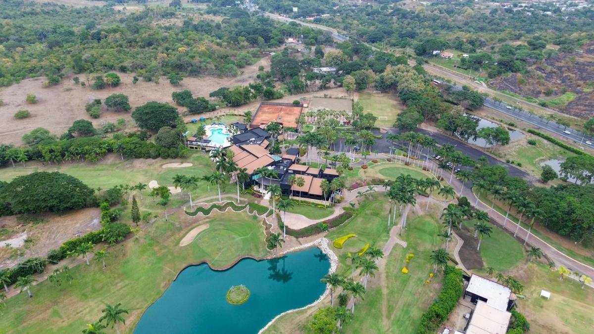 Venta de Terreno Residencial de 853 m² Via a La Costa, Guayas — imagen 2