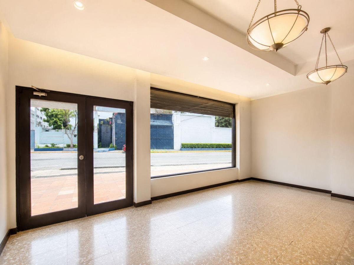 Local Comercial - Urdesa, Guayas — imagen 9