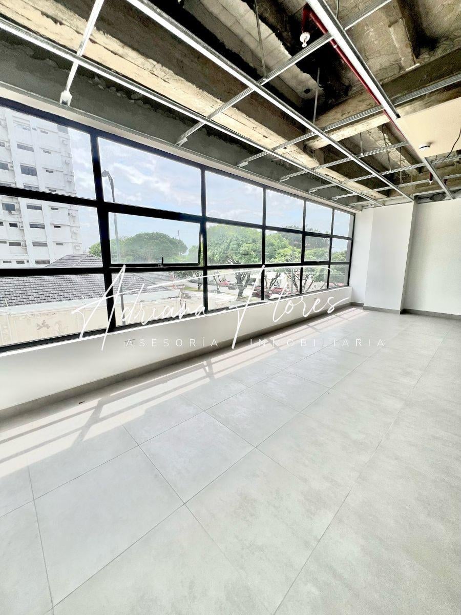 Oficinas en Ceibos Norte Cerca Riocentro Ceibos Super Maxi Ceibos, Guayas — imagen 6