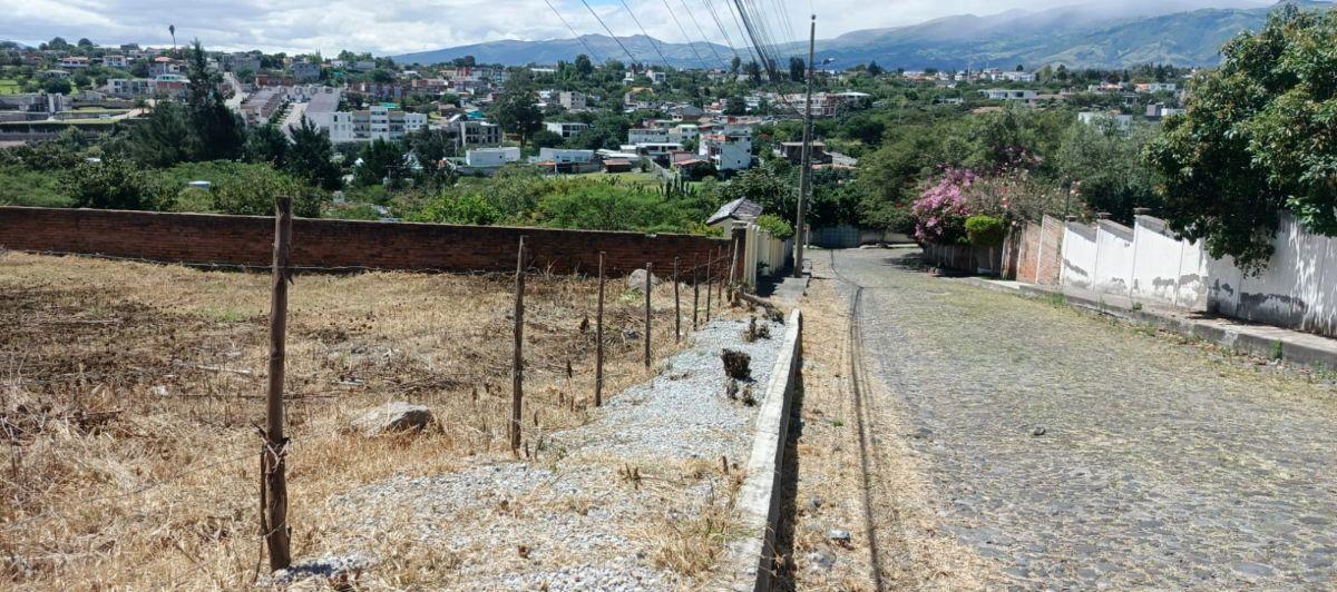 Vendo Lote Esquinero de 1080 m² Dentro de Urb San José de La Viña - Tumbaco — imagen 8