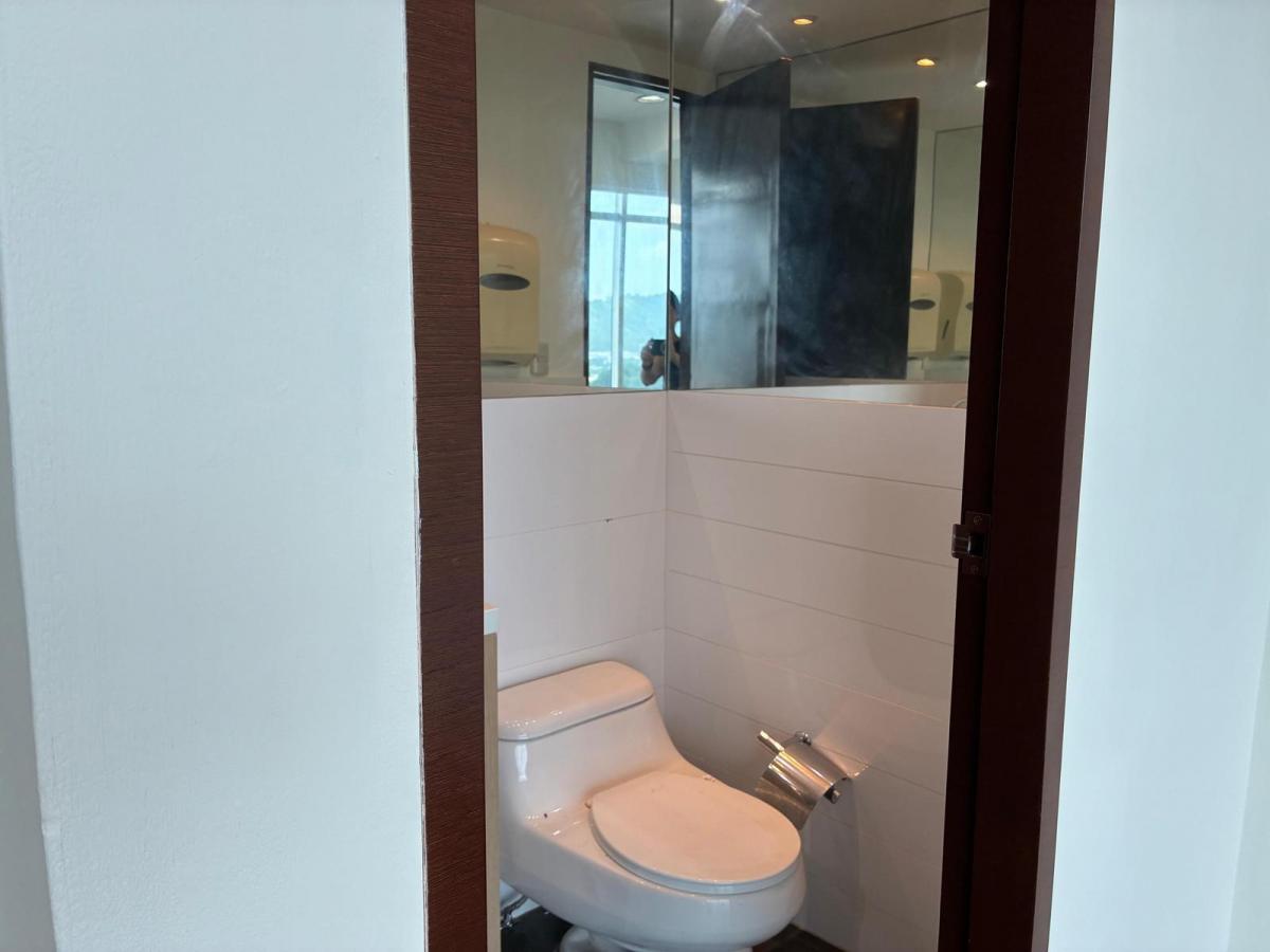 Oficina de Venta en Edif. Blue Towers, Piso 9. Guayas — imagen 4