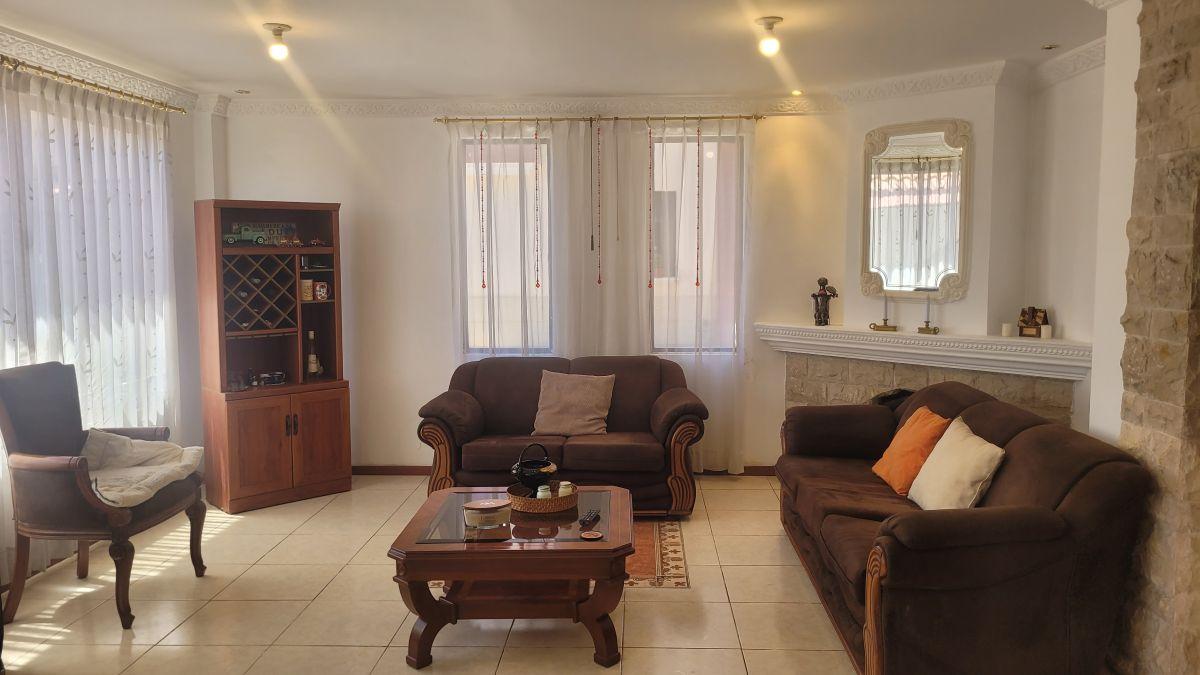 Casa de Venta, Los Chillos, 4 Dorm. — imagen 4