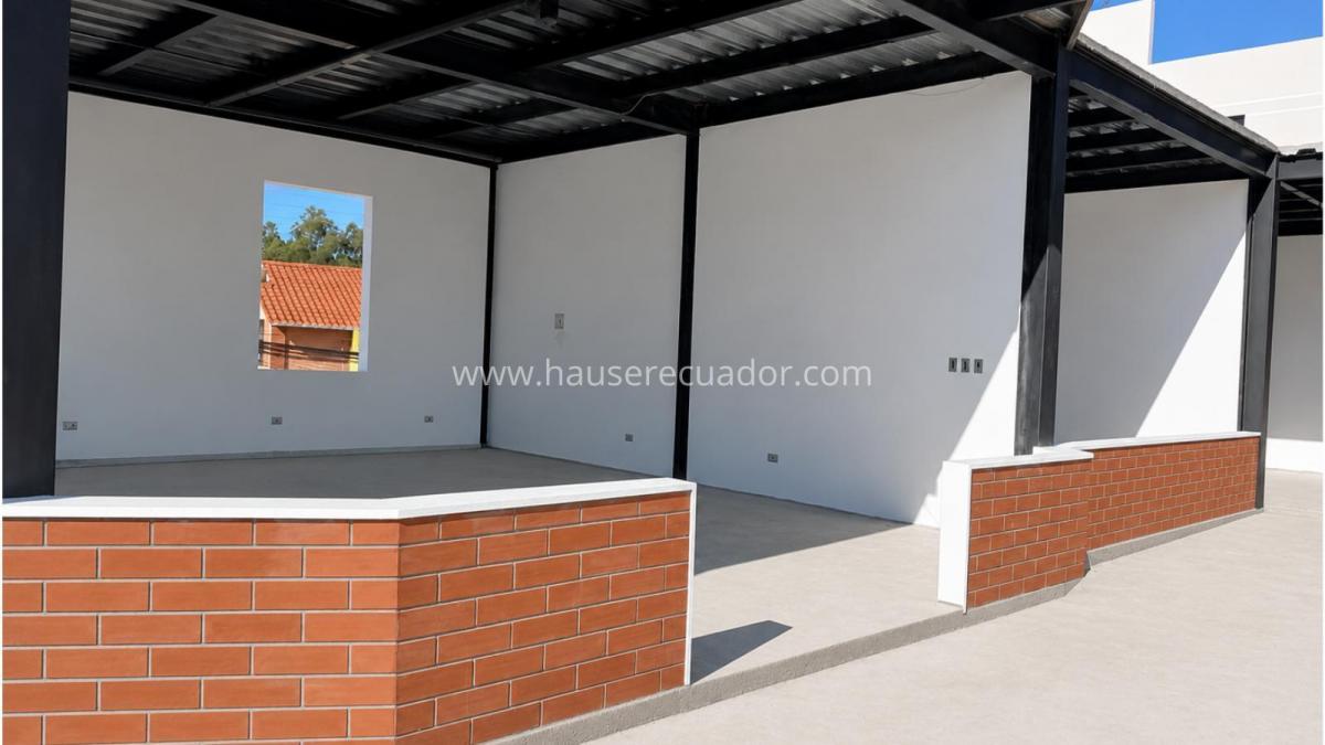 Plaza Toa: en Venta 6 Locales Modernos | Ubicación Estratégica de Alto Flujo Entre Conocoto y Quito. Provincia de Pichincha — imagen 6