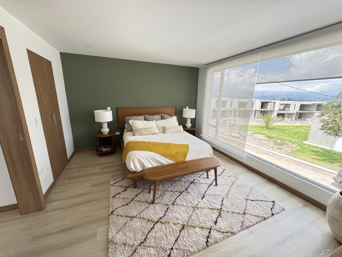 Puembo 195.14 m² en Venta Casa Esquinera Dos Plantas con Jardin 3 Habitaciones — imagen 5