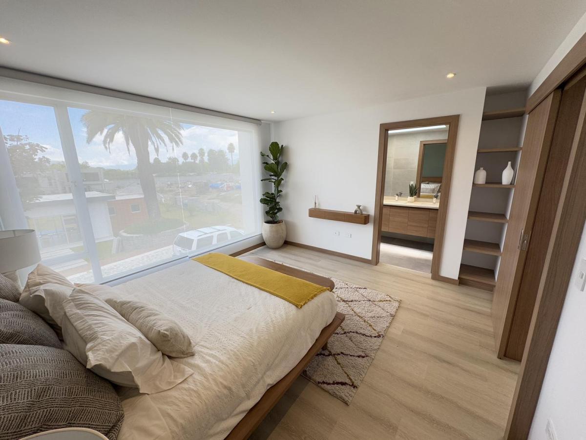 Puembo 195.14 m² en Venta Casa Esquinera Dos Plantas con Jardin 3 Habitaciones — imagen 4