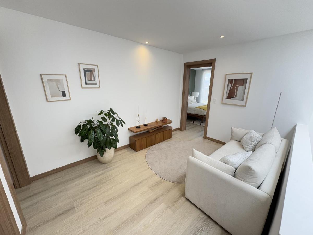 Puembo 195.14 m² en Venta Casa Esquinera Dos Plantas con Jardin 3 Habitaciones — imagen 3