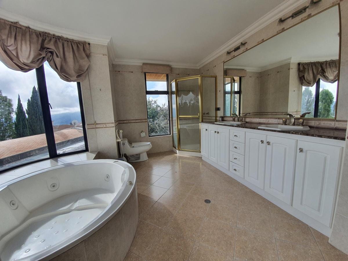 Casa en Urbanización Privada Miravalle — imagen 6