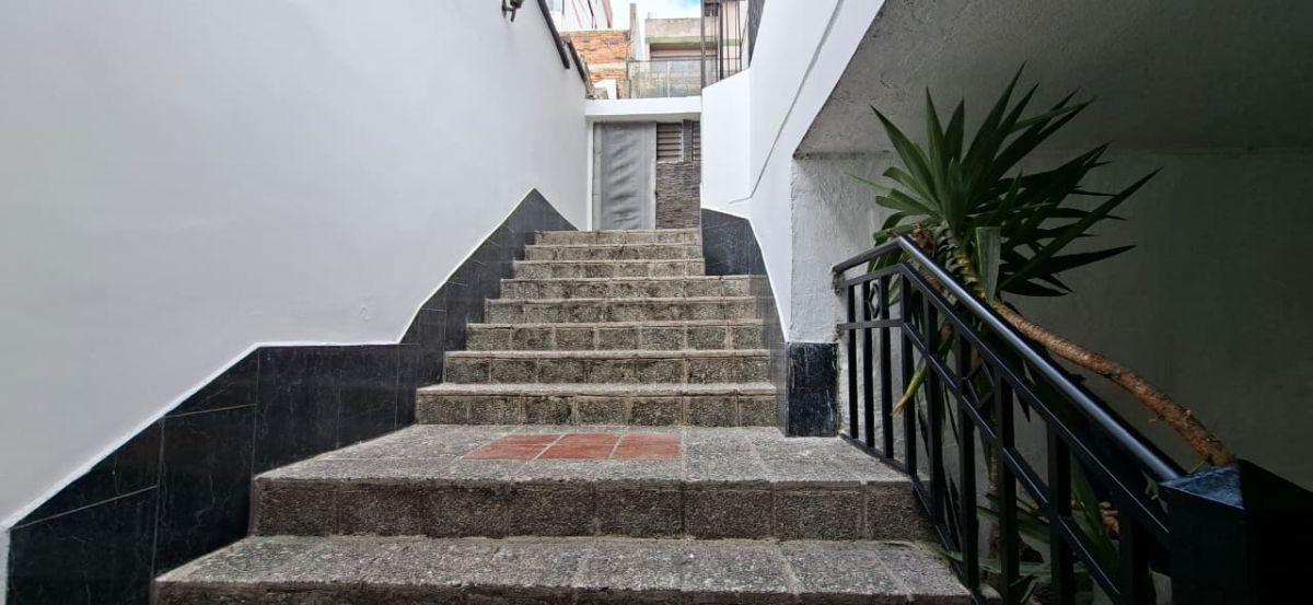 Venta Departamento Duplex Ponceano 3 Habitaciones con Patio Privado y Balcon 3er Piso — imagen 8