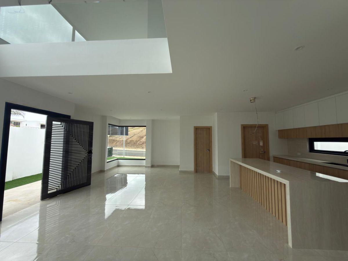 Hermosa Casa de Venta en Ciudad del Mar – Manta! Piscina! a Estrenar!, Manabí — imagen 9
