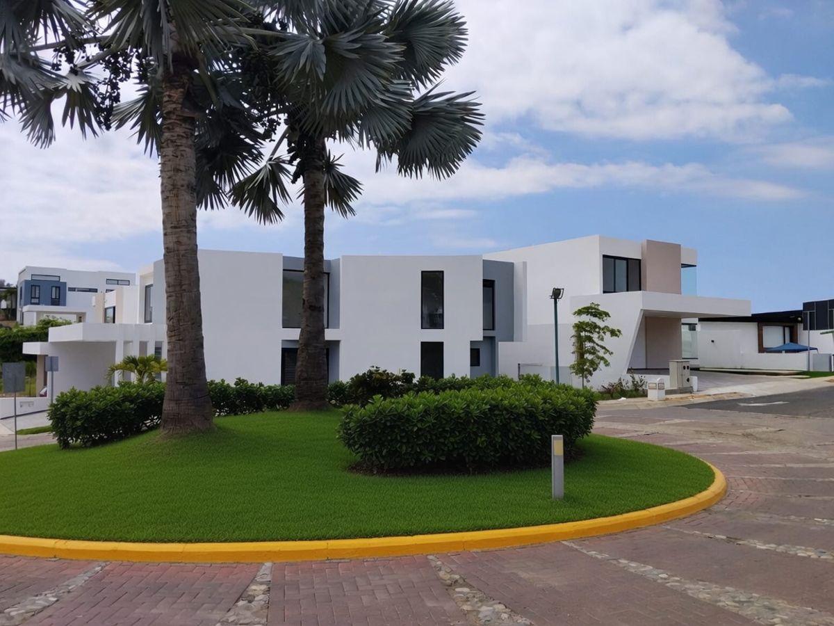Hermosa Casa de Venta en Ciudad del Mar – Manta! Piscina! a Estrenar!, Manabí — imagen 4