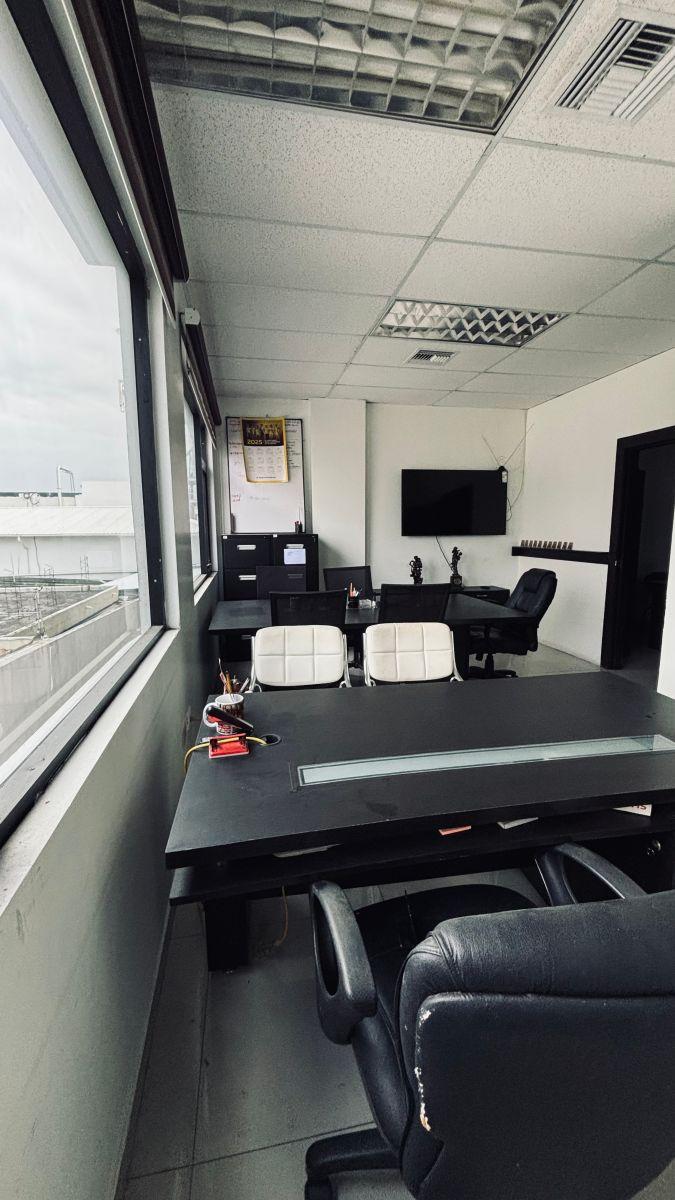Oficina Amoblada en Venta, Norte de Guayaquil, Guayas — imagen 2