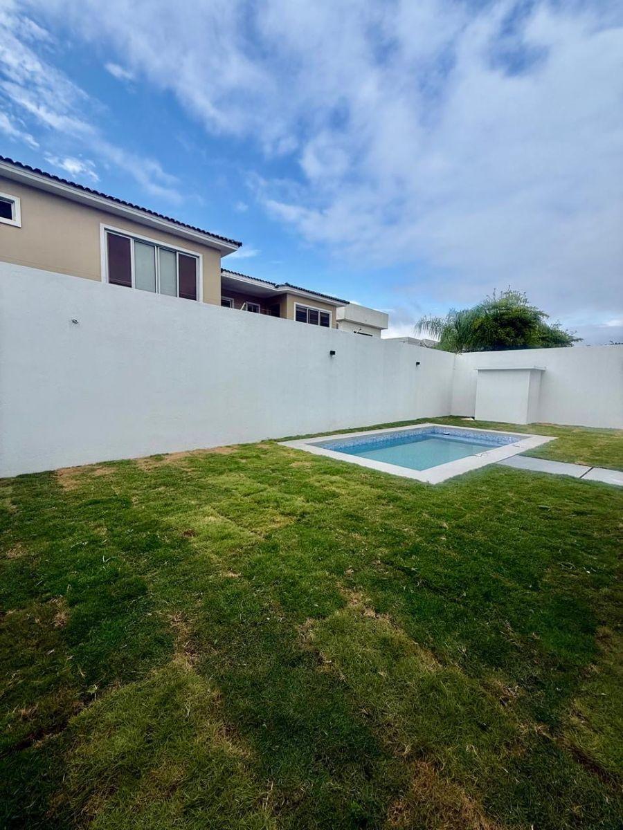 Isla Mocolí – Casa de Estreno Frente Al Lago, Guayas — imagen 10