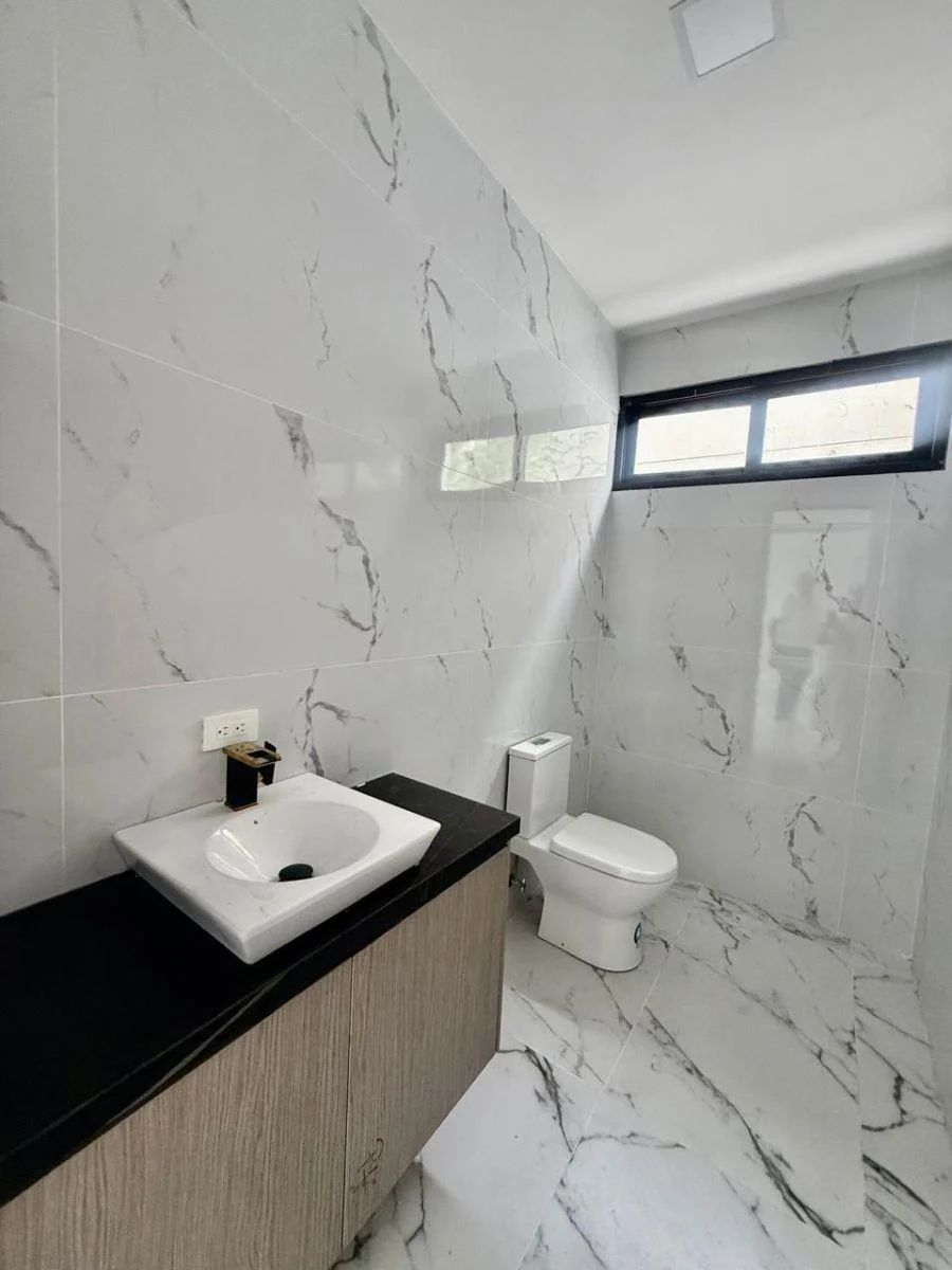 Isla Mocolí – Casa de Estreno Frente Al Lago, Guayas — imagen 4