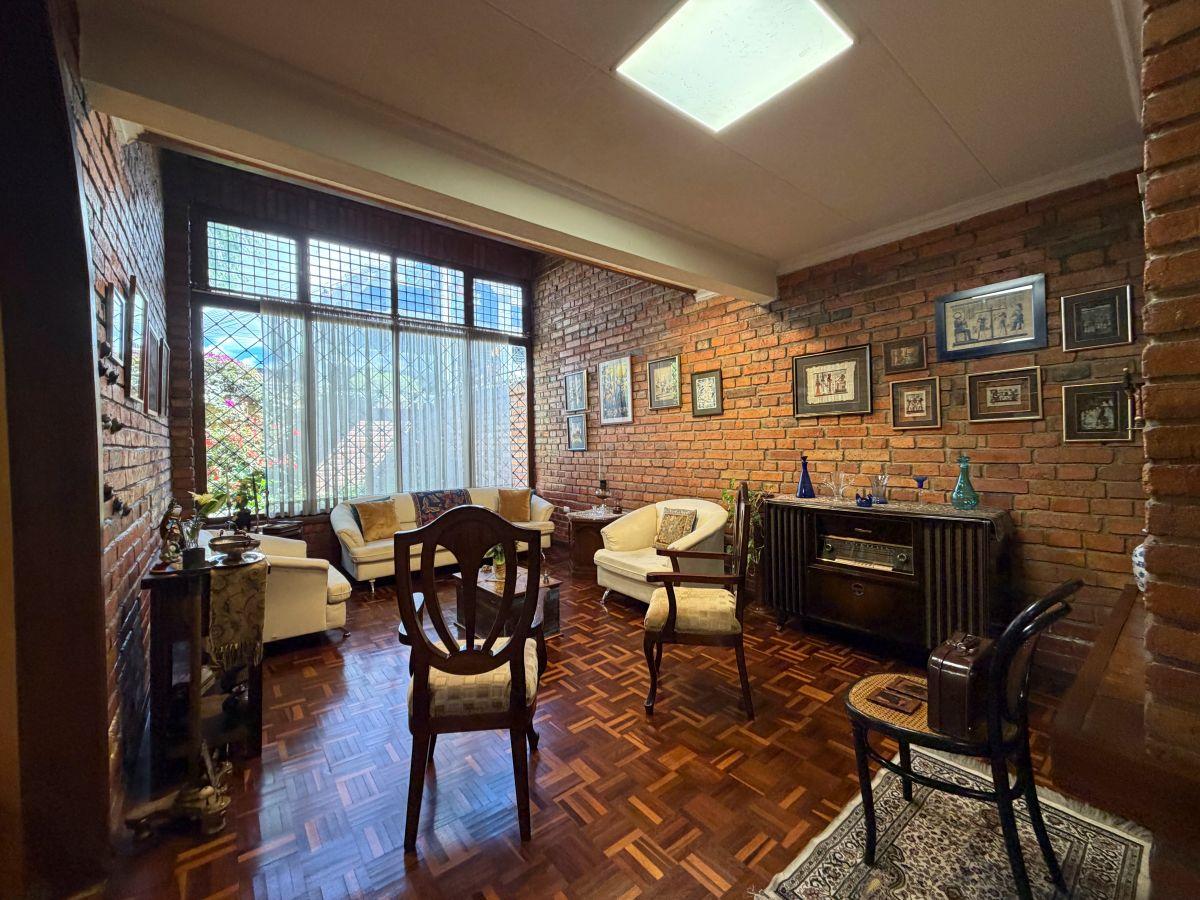 Esquina con Alto Potencial Comercial y de Servicio, Azuay — imagen 5