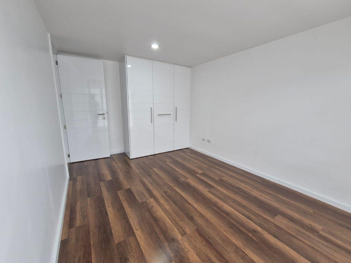 Departamento de 3 Habitaciones en Venta en González Suárez — imagen 4