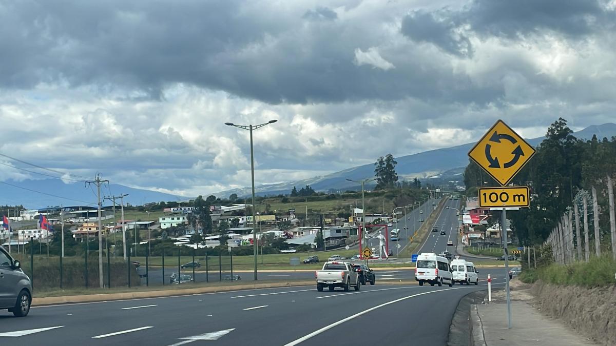 Vendo Terreno en Tababela - Via Al Aeropuerto — imagen 2