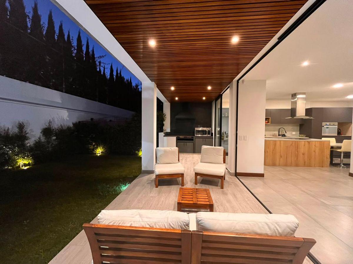 Vendo por Estrenar Casa de Venta en Puembo — imagen 9