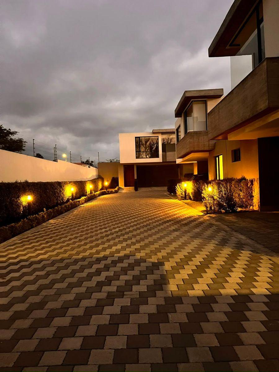 Vendo por Estrenar Casa de Venta en Puembo — imagen 7