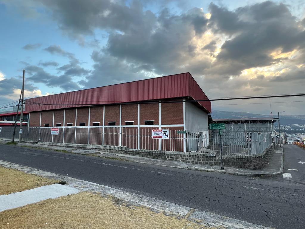 Vendo Hermoso Terreno con Galpon 10 Agosto — imagen 5