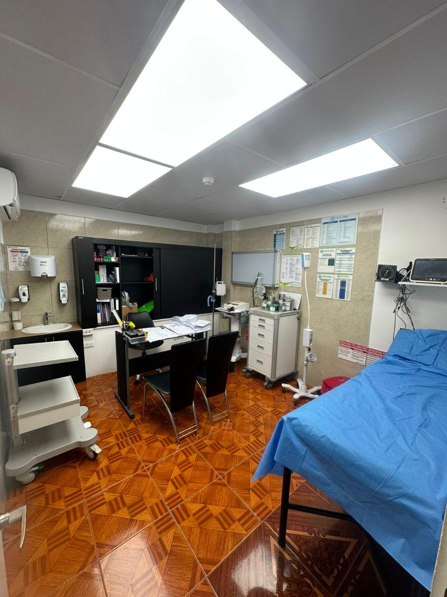 Centro Médico en Venta en Kennedy | Frente a Clínica Kennedy Policentro, Guayas — imagen 3