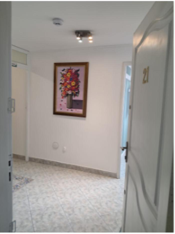 Oficina en Av Ilaló y Geovanny Fariña, Una Zona de Alta Conectividad y Fácil Acceso Para Clientes — imagen 8