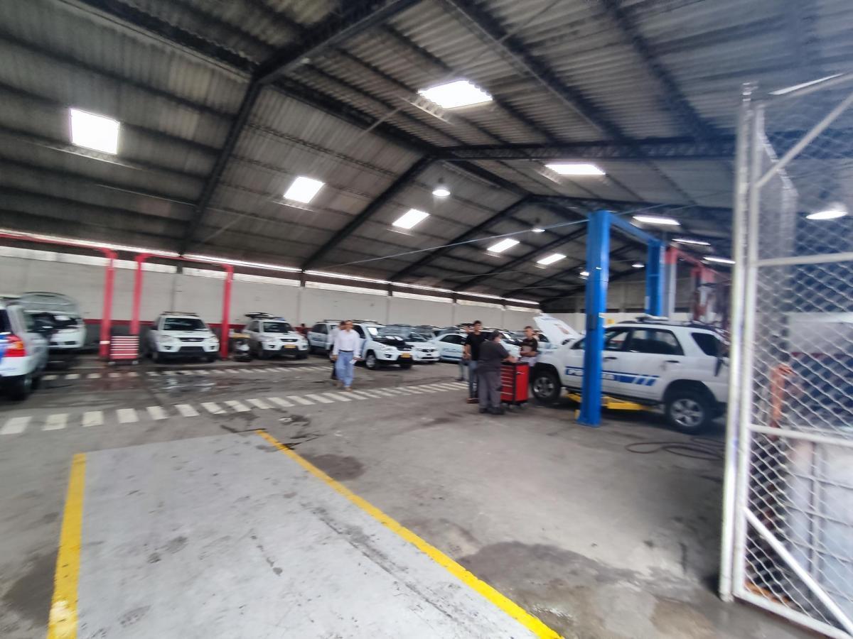 Av Carlos Julio Se Vende Propiedad 100% Comercial, Guayas — imagen 8