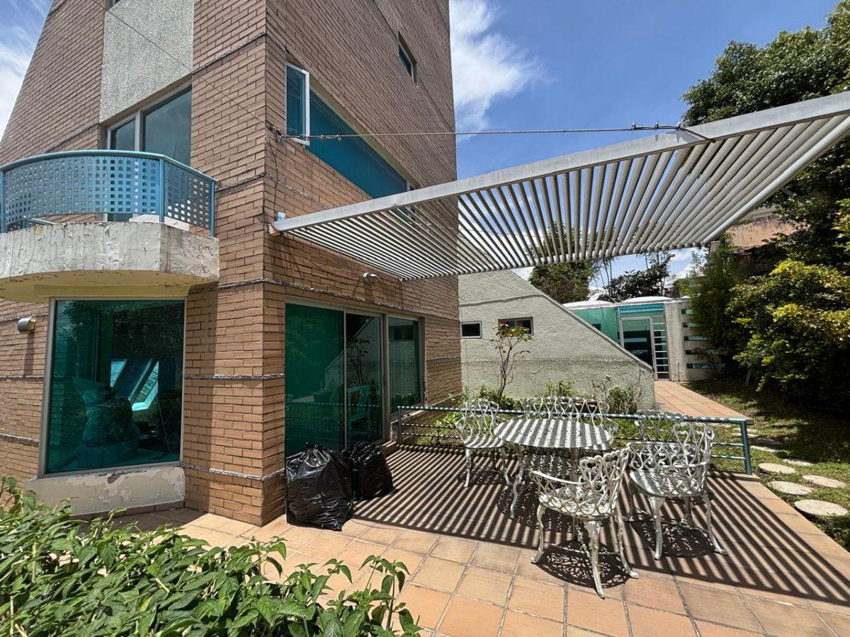 Venta Casa en Cumbaya en La Urbanización Jardín del Este — imagen 9