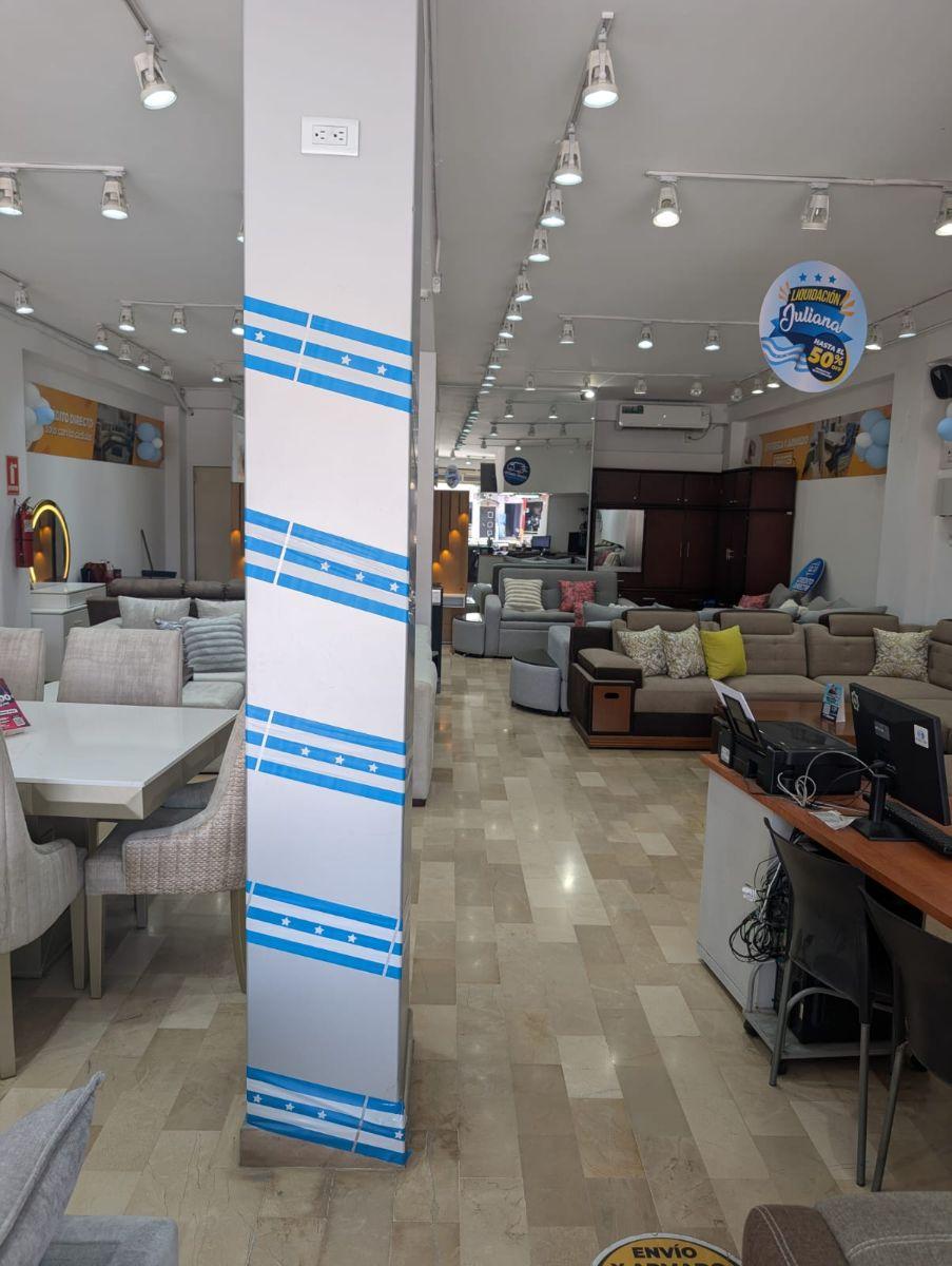 Vendo Edificio Comercial en La Av Rodolfo Baquerizo Nazur. Alborada. Guayas — imagen 8