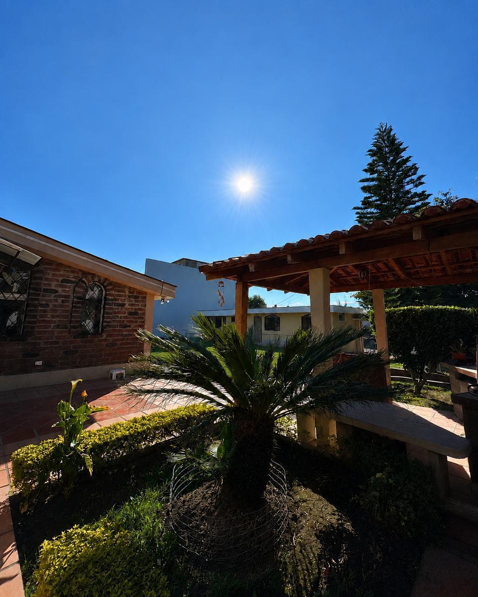 Casa de Venta con Suite, Amplios Espacio Verdes, Sector Haciendas, Sangolqui, valle de Los Chillos — imagen 10