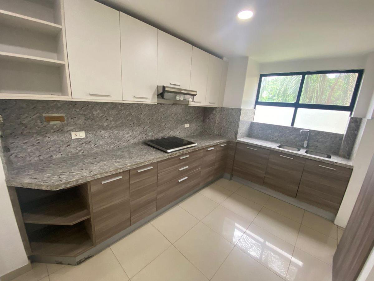 Departamento en Venta Moderno con Seguridad 24/7, Conjunto R. Porton del Álamo, Norte Gye, Guayas — imagen 9