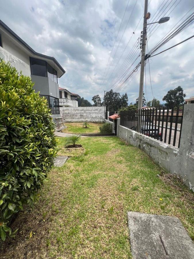 Casa de 4 Dorm. con Baño Privado y Amplio Terreno en Coopedac – Sangolquí — imagen 9