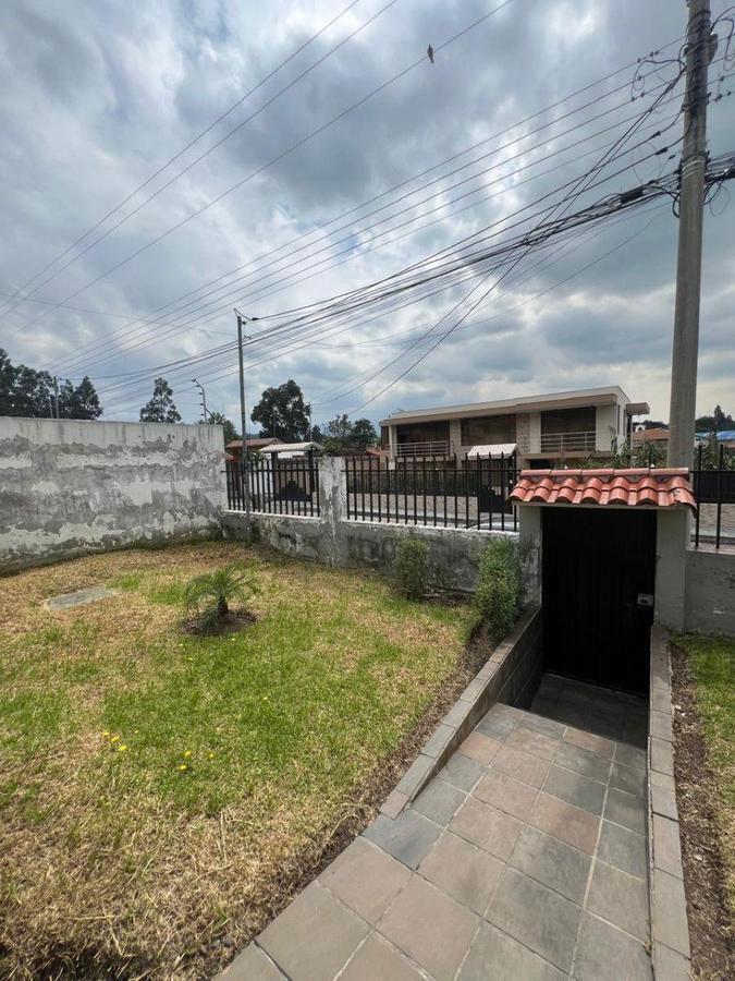 Casa de 4 Dorm. con Baño Privado y Amplio Terreno en Coopedac – Sangolquí — imagen 7