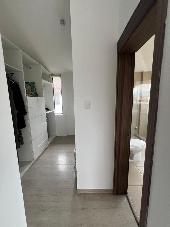Casa de 4 Dorm. con Baño Privado y Amplio Terreno en Coopedac – Sangolquí — imagen 5