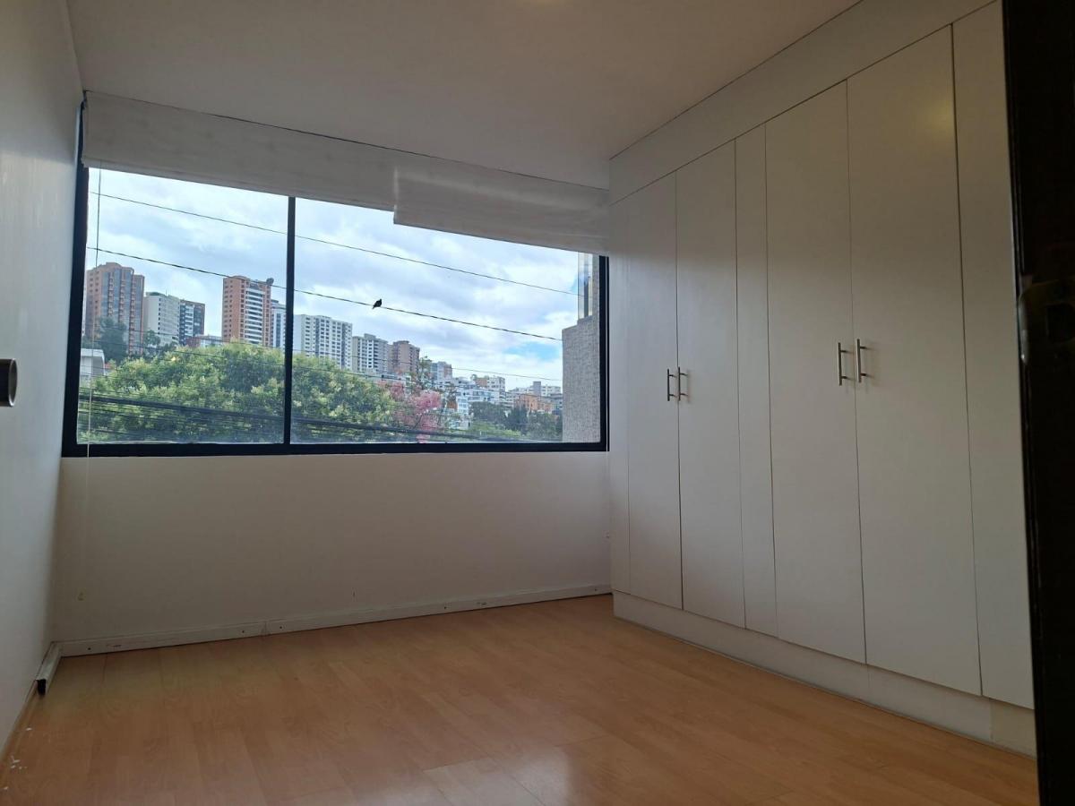 Departamento en Venta, 4 Dorm., Sector Granda Centeno Quito — imagen 8