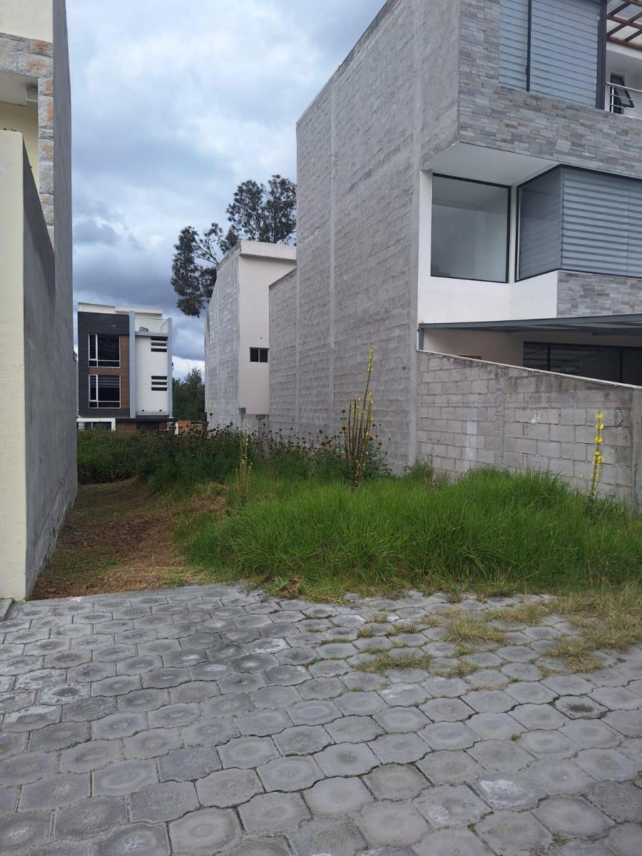 Terreno de 90 m² en Venta en Carcelén con Bbq y Cerramiento — imagen 7