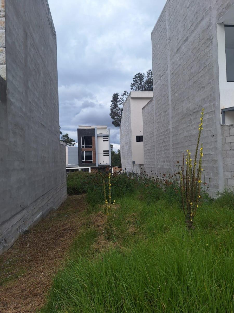 Terreno de 90 m² en Venta en Carcelén con Bbq y Cerramiento — imagen 5