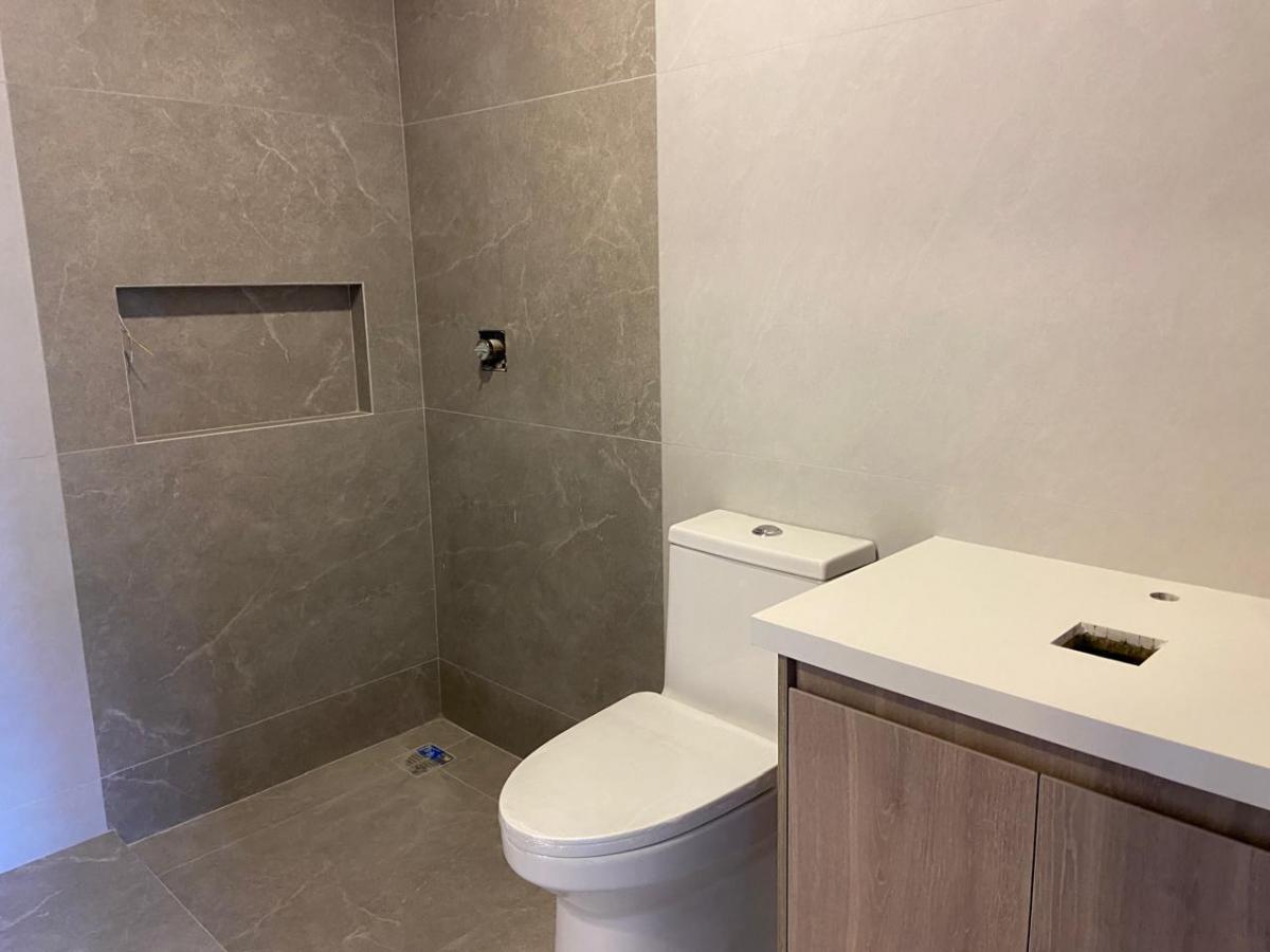 Suite en Venta por Estrenar, Puertas del Sol, Azuay — imagen 4