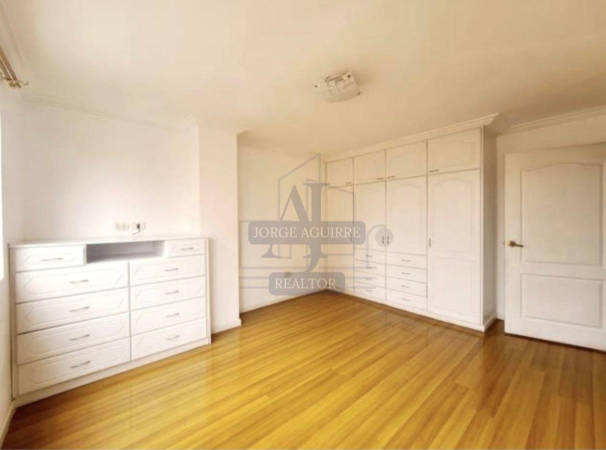 Departamento Duplex a La Venta Sector Av Ordóñez Lasso 3 Dorm., Azuay — imagen 4