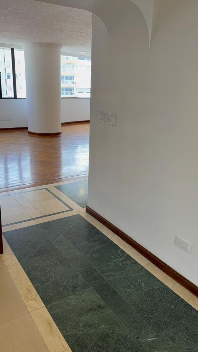 Vendo Excelente Departamento Remodelado Ubicado en El Quito Tenis Cercano Al C. C. El Bosque — imagen 8