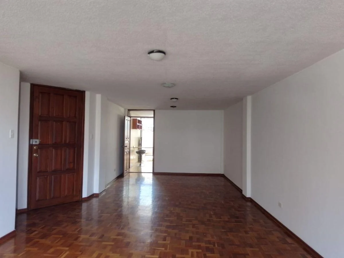 Vendo Departamento 4d. Ave La Prensa y Edmundo Carvajal — imagen 9