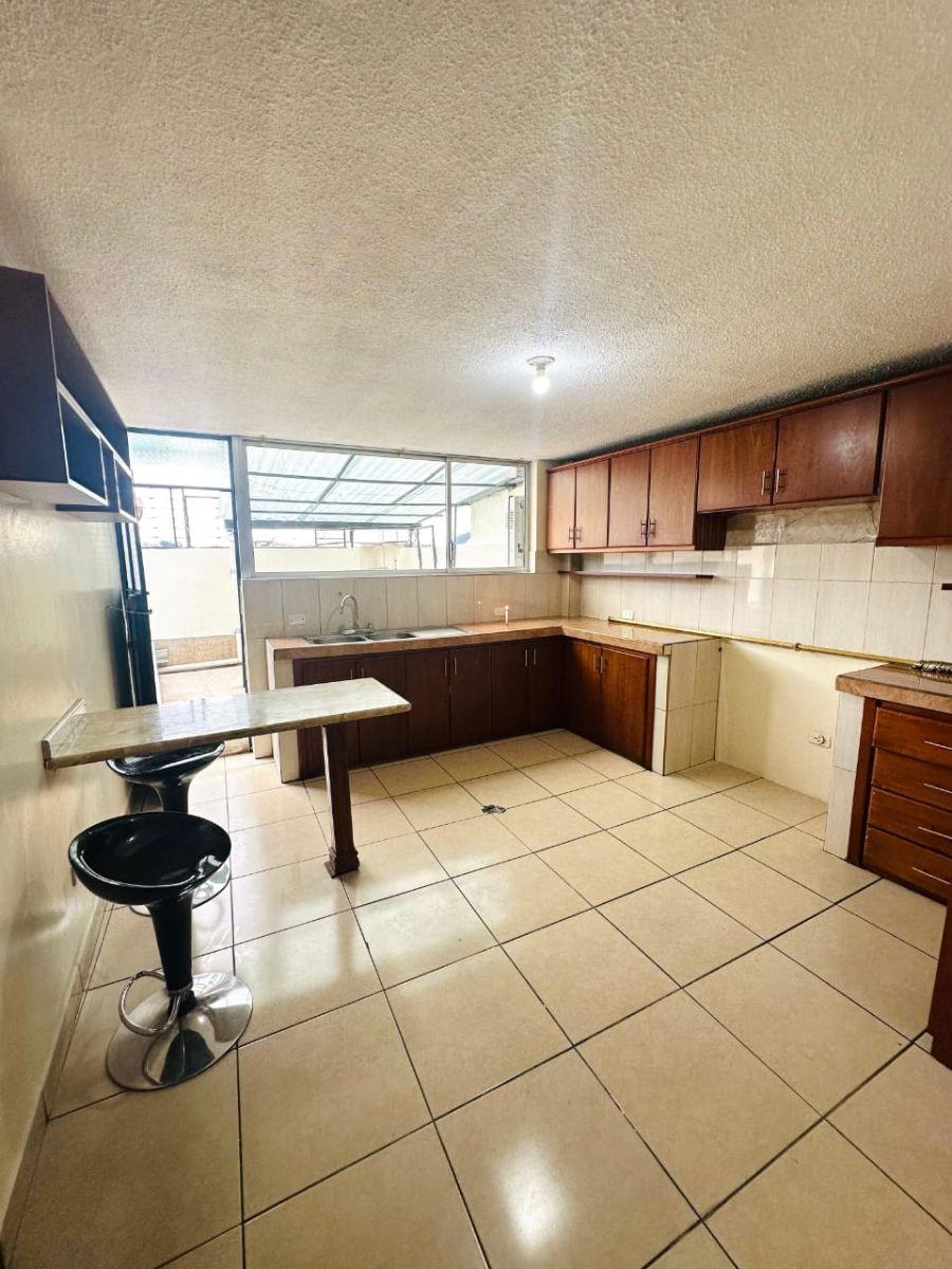 Vendo Departamento 4d. Ave La Prensa y Edmundo Carvajal — imagen 5