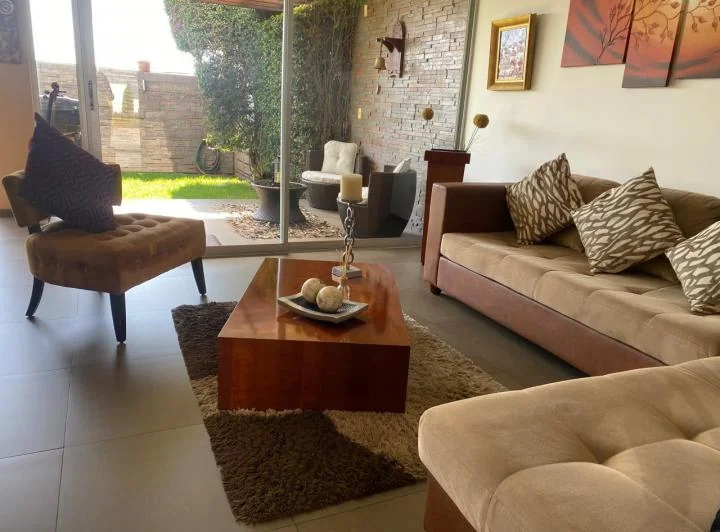 Casa de Venta en Cumbaya Sector San Juan Alto — imagen 1