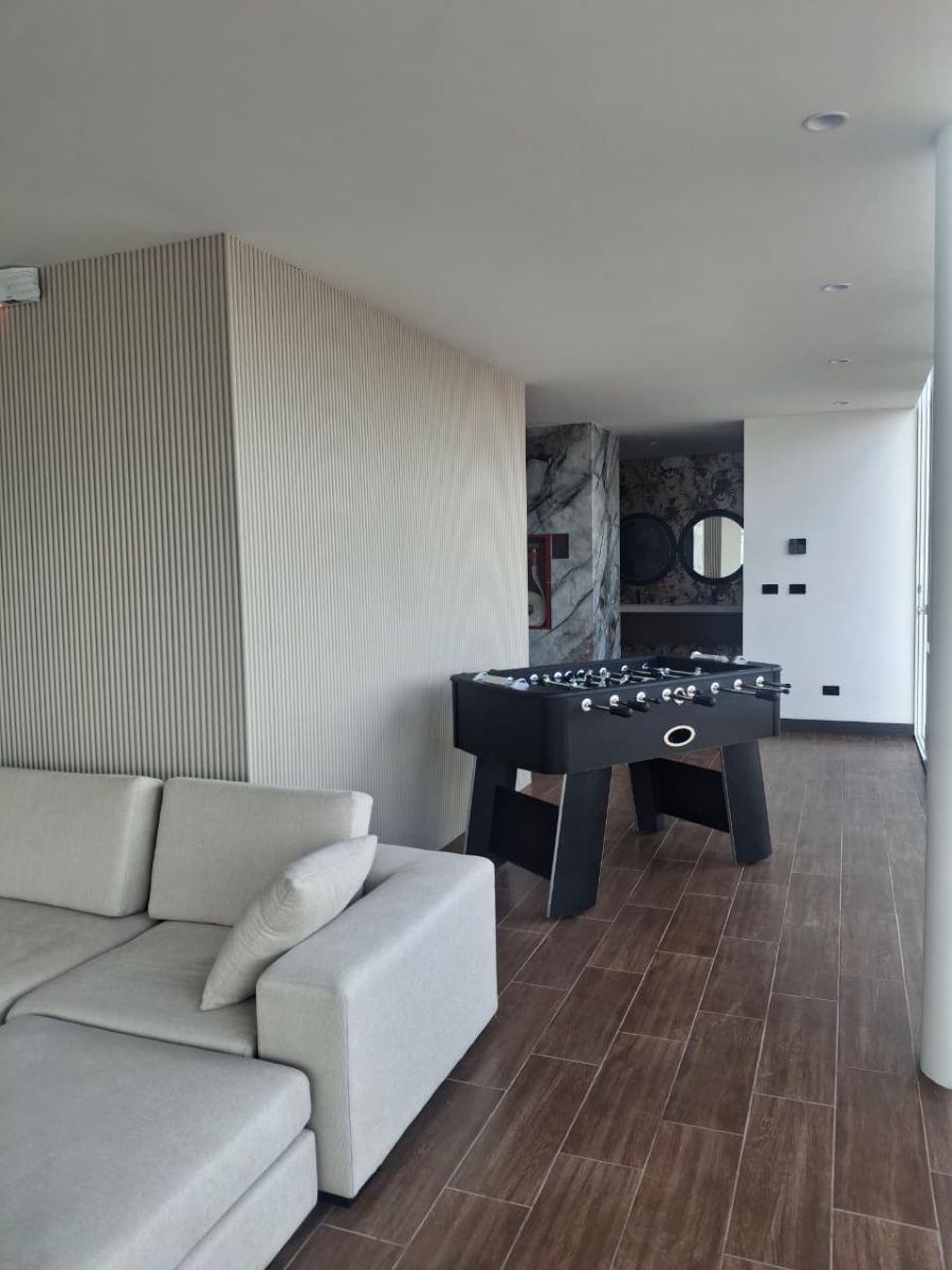 Departamento en Venta Sector Gonzales Suárez con Acabados de Lujo — imagen 4